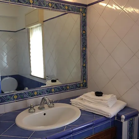 בית הארחה Etna View 3*