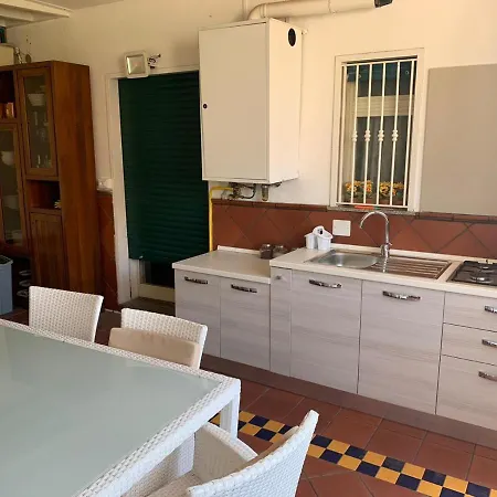 Etna View Джардіні-Наксос